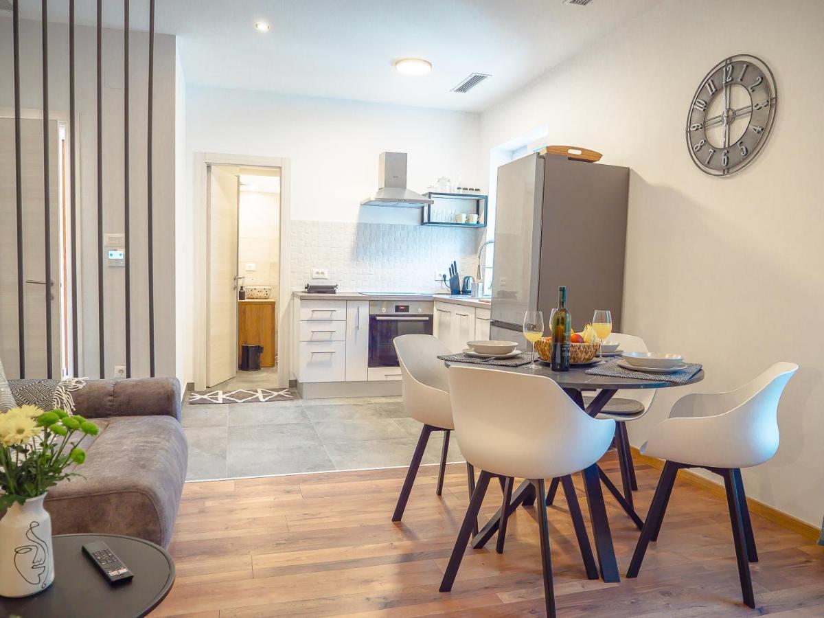 Apartmani Dora & Luka Риека Экстерьер фото